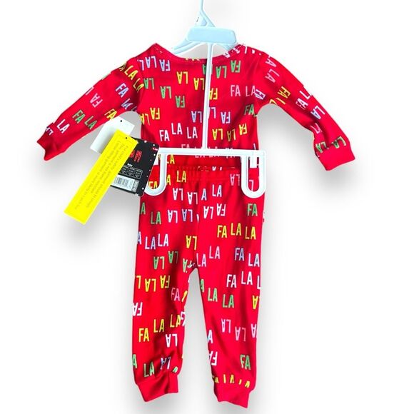 Hanes Infant Tight Fit 2 Piece FaLaLa Christmas Pajama Set Size 6-9 mo Red NWT - Picture 3 of 9